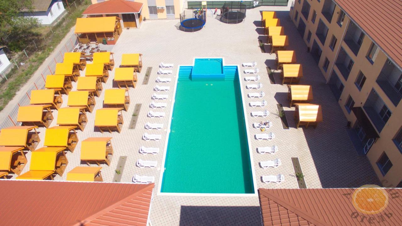 Apelsin Hotel Kobleve Eksteriør billede